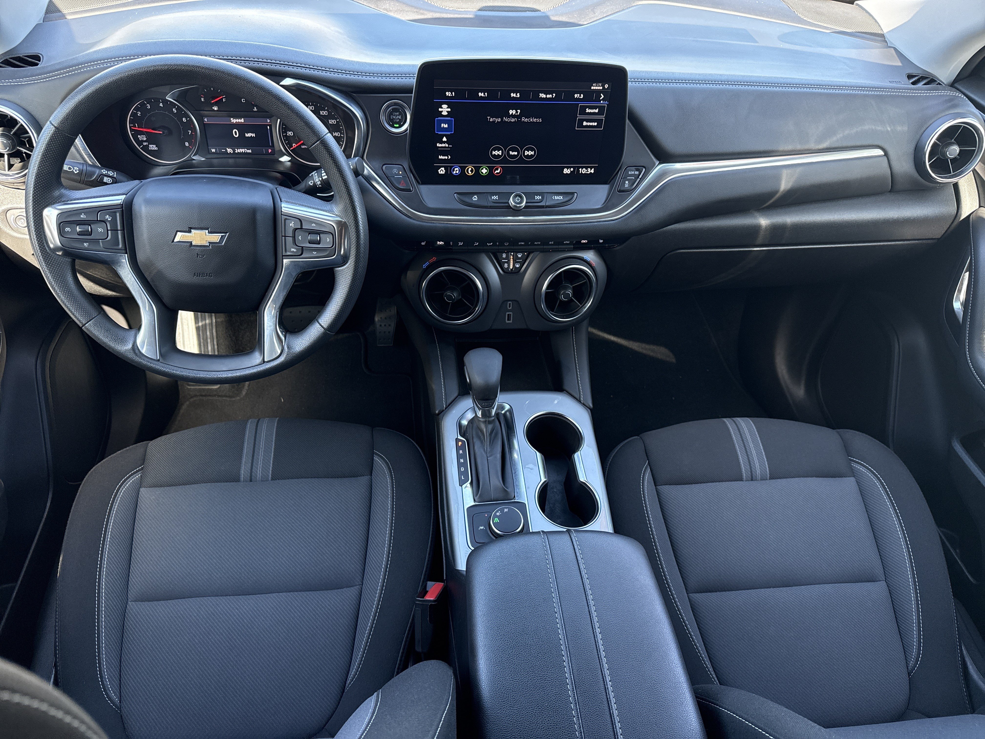 Used 2025 Chevrolet Blazer LT FWD image 27