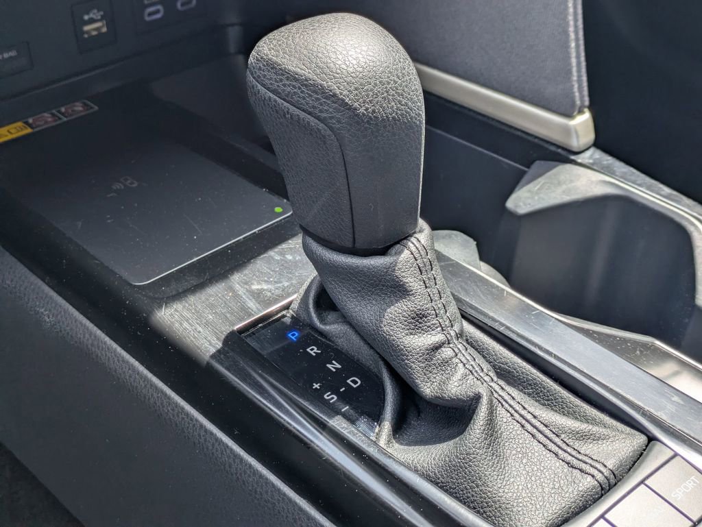 Used 2025 Toyota Camry LE image 17