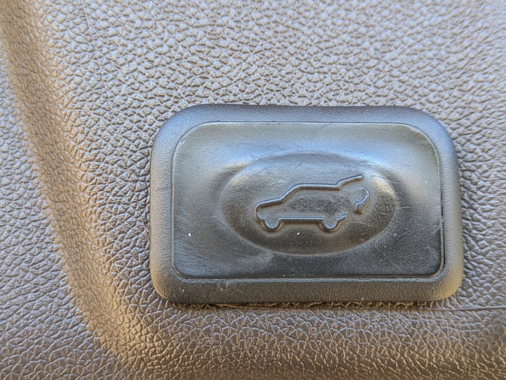 Used 2016 Buick Enclave Premium image 14