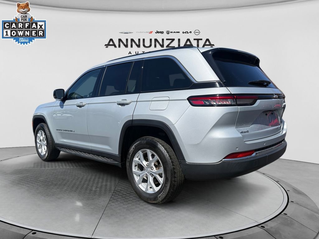 Certified 2023 Jeep Grand Cherokee Limited AWD/4WD image 3