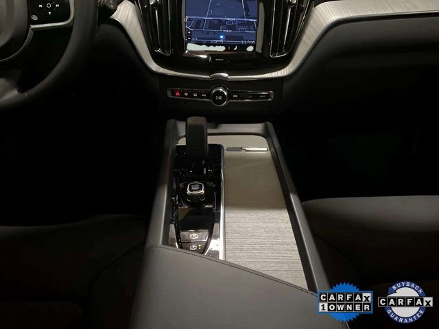 Used 2025 Volvo XC60 B5 Plus image 13