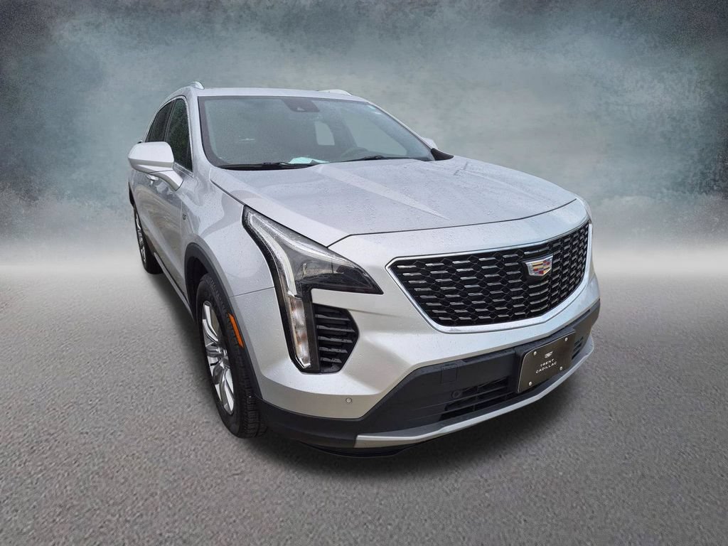 Used 2020 Cadillac XT4 Premium Luxury w/ Cold Weather Package FWD image 5