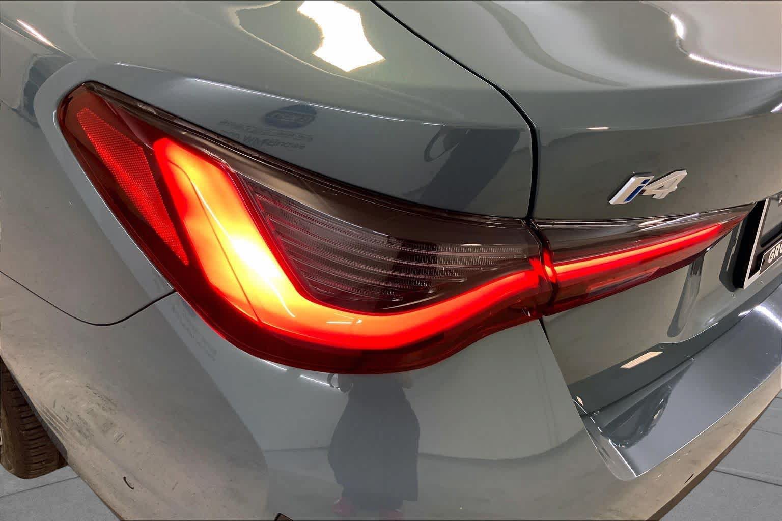 Used 2025 BMW i4 eDrive40 w/ Premium Package RWD image 28