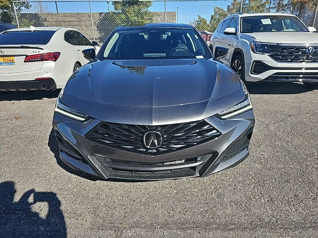 Used 2025 Acura TLX Technology Package image 2