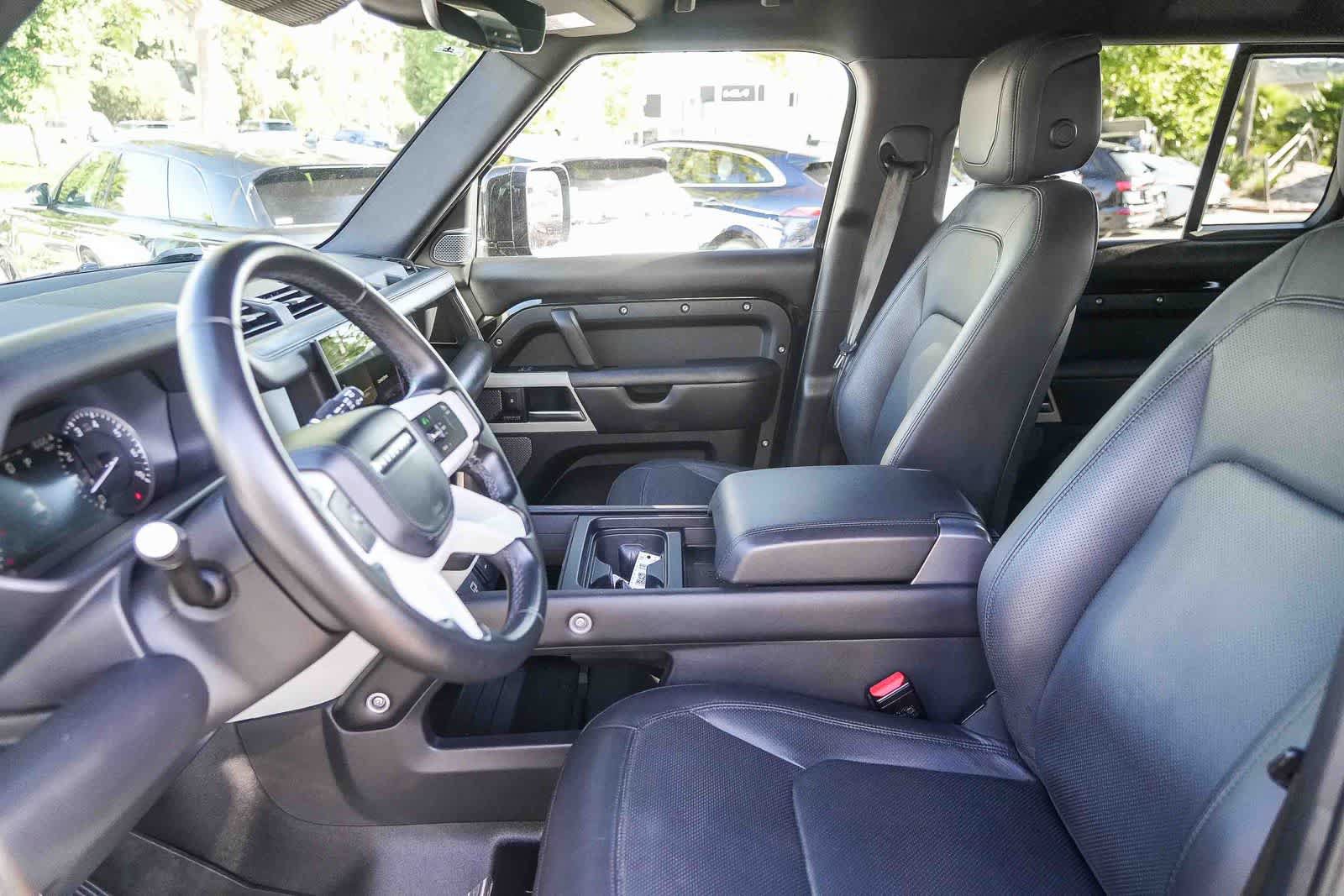 Used 2023 Land Rover Defender 110 SE AWD/4WD image 18