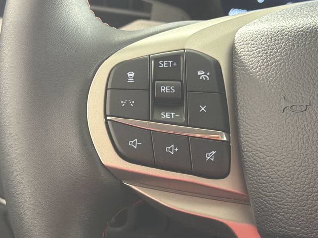 Used 2026 Ford Explorer Active RWD image 12
