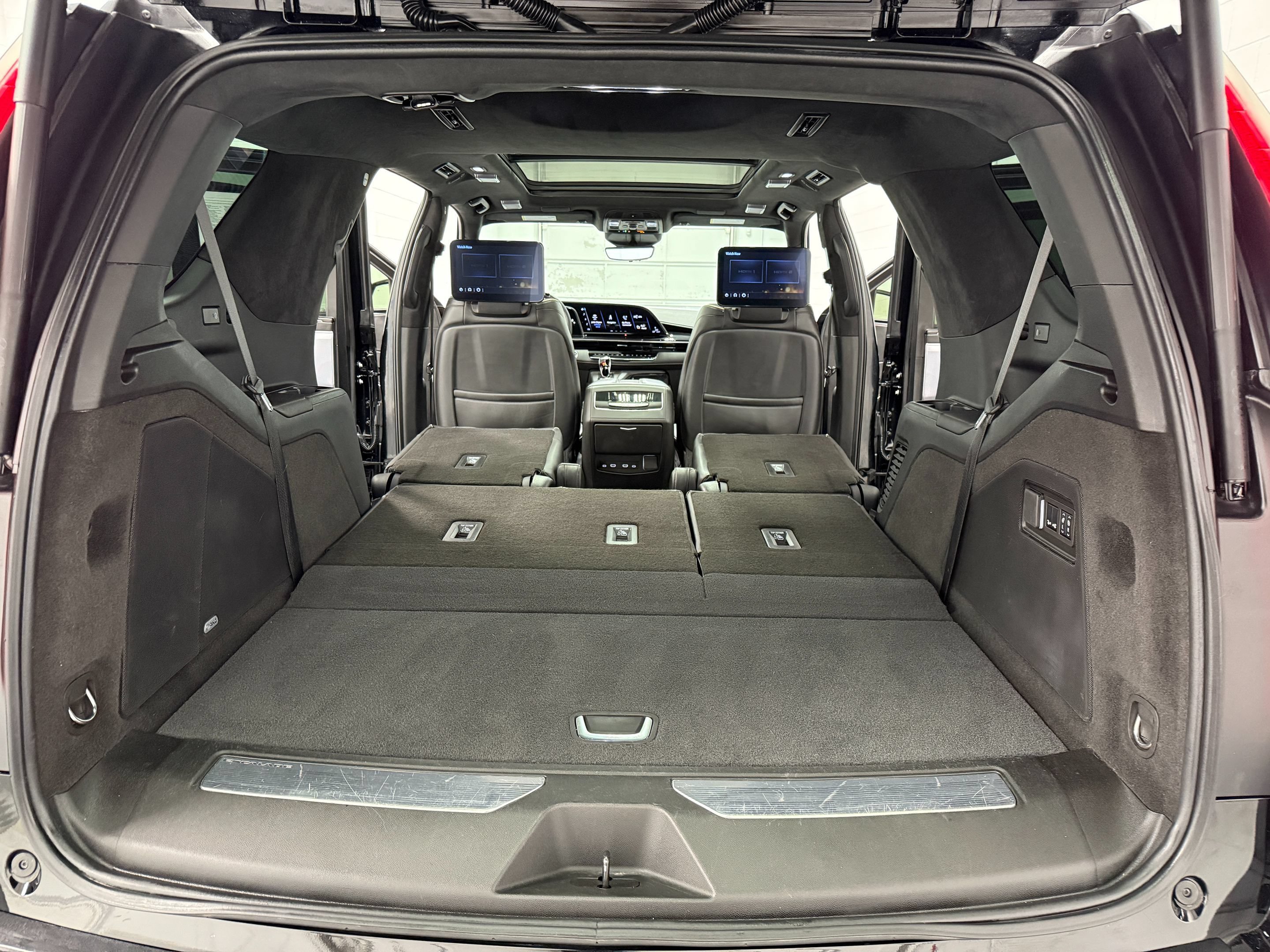 Used 2024 Cadillac Escalade V AWD/4WD image 51