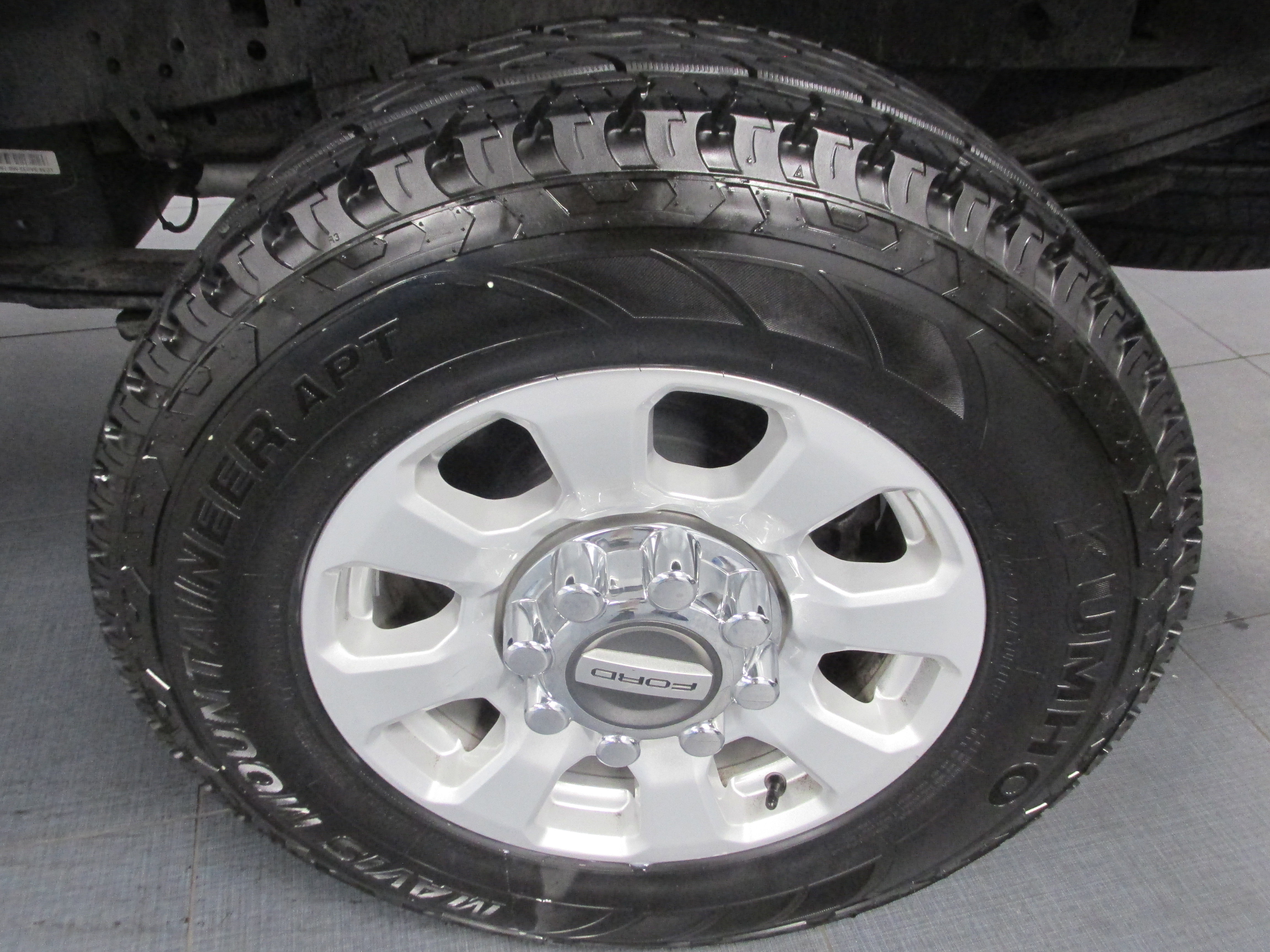 Used 2023 Ford F250 XLT w/ Snow Plow Prep Package image 12