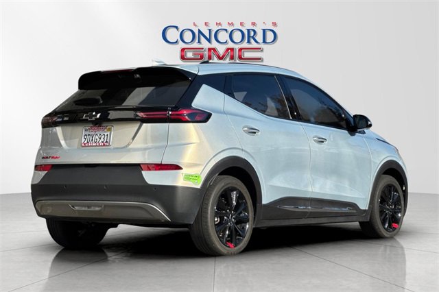 Used 2023 Chevrolet Bolt EUV Premier w/ Redline Edition image 4