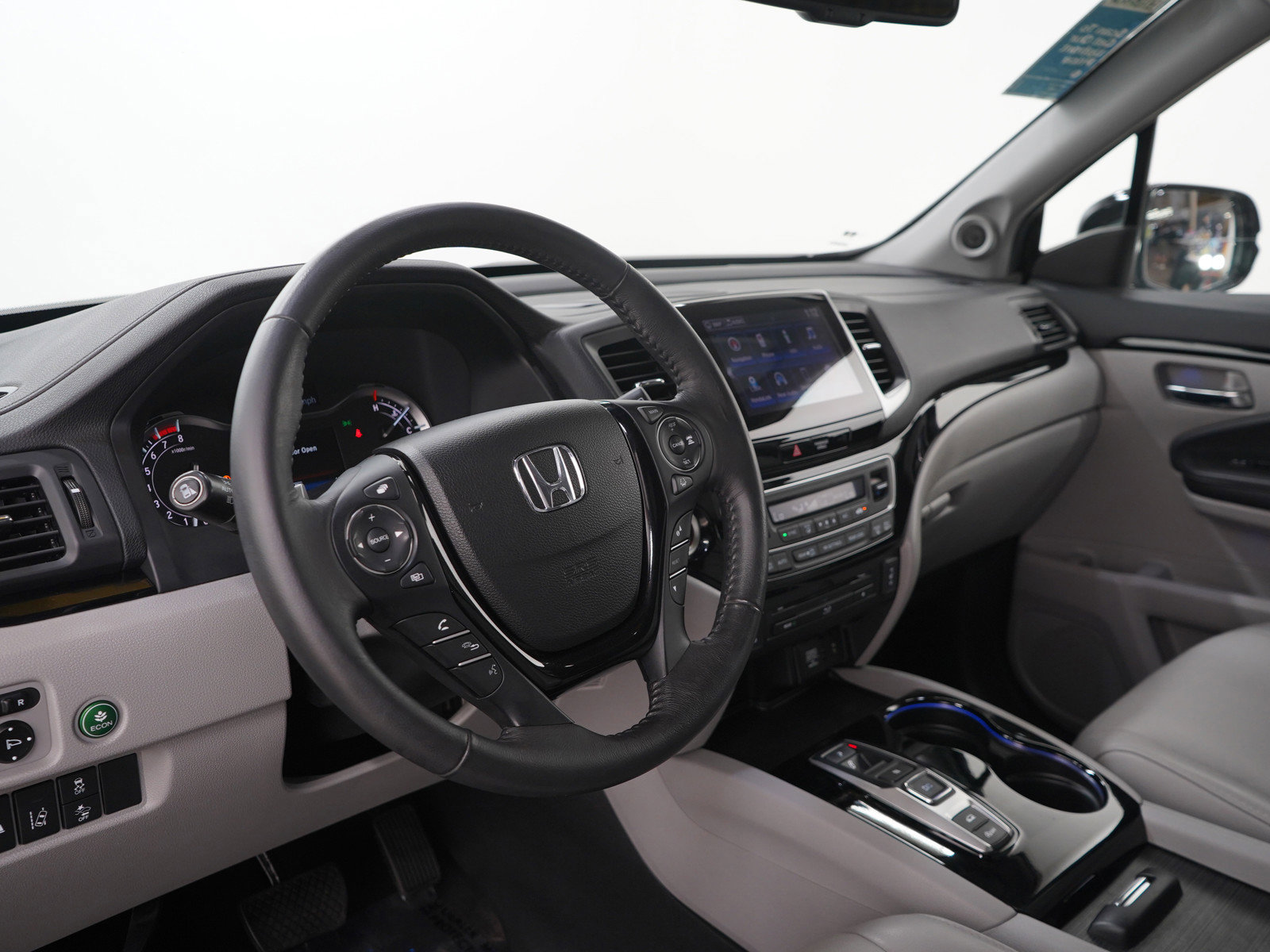 Used 2017 Honda Pilot Touring image 31