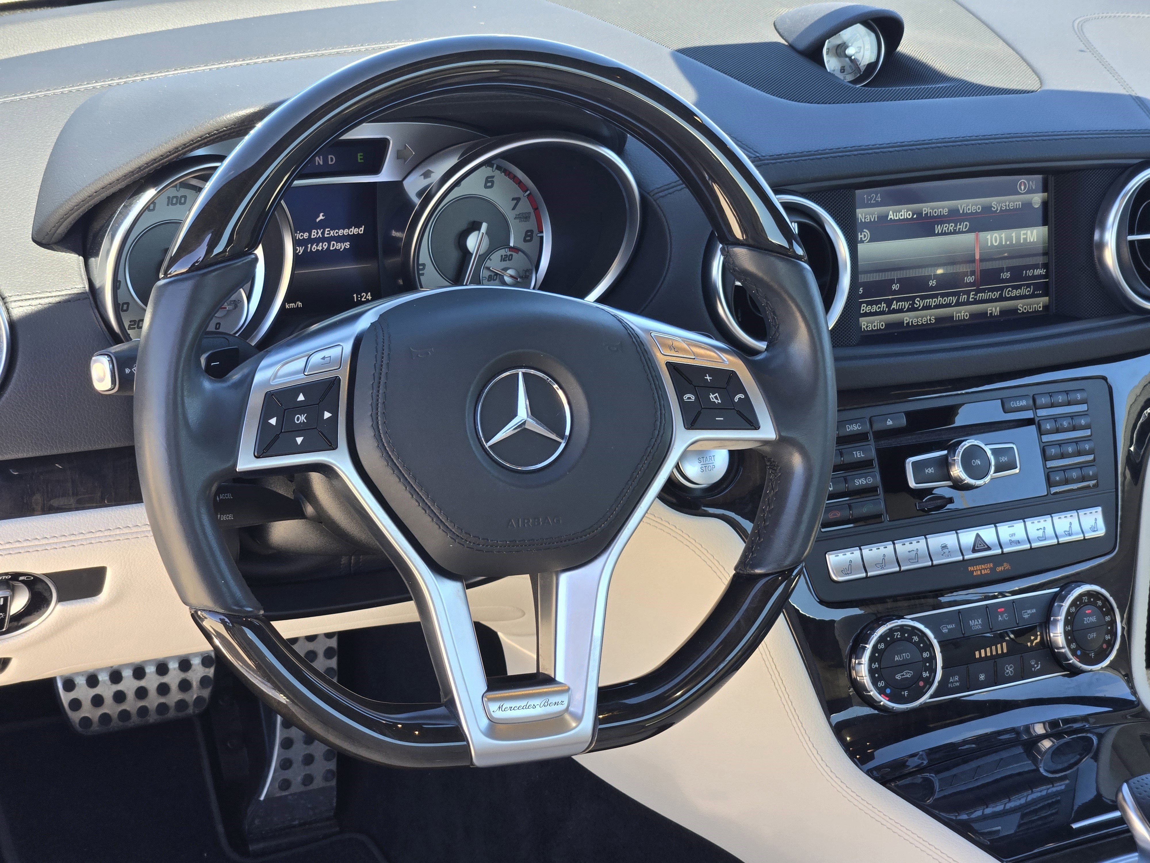 Used 2016 Mercedes-Benz SL 550 image 22