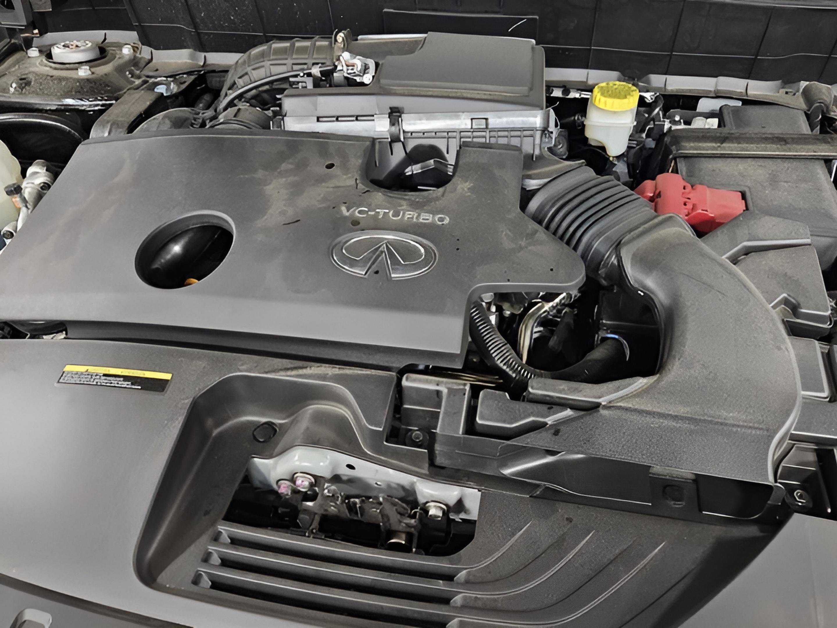 Certified 2025 INFINITI QX50 Luxe w/ Accent Package image 28