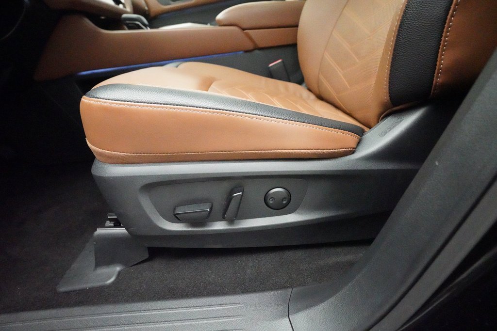 Certified 2024 Nissan Pathfinder Platinum w/ Cargo Package image 29