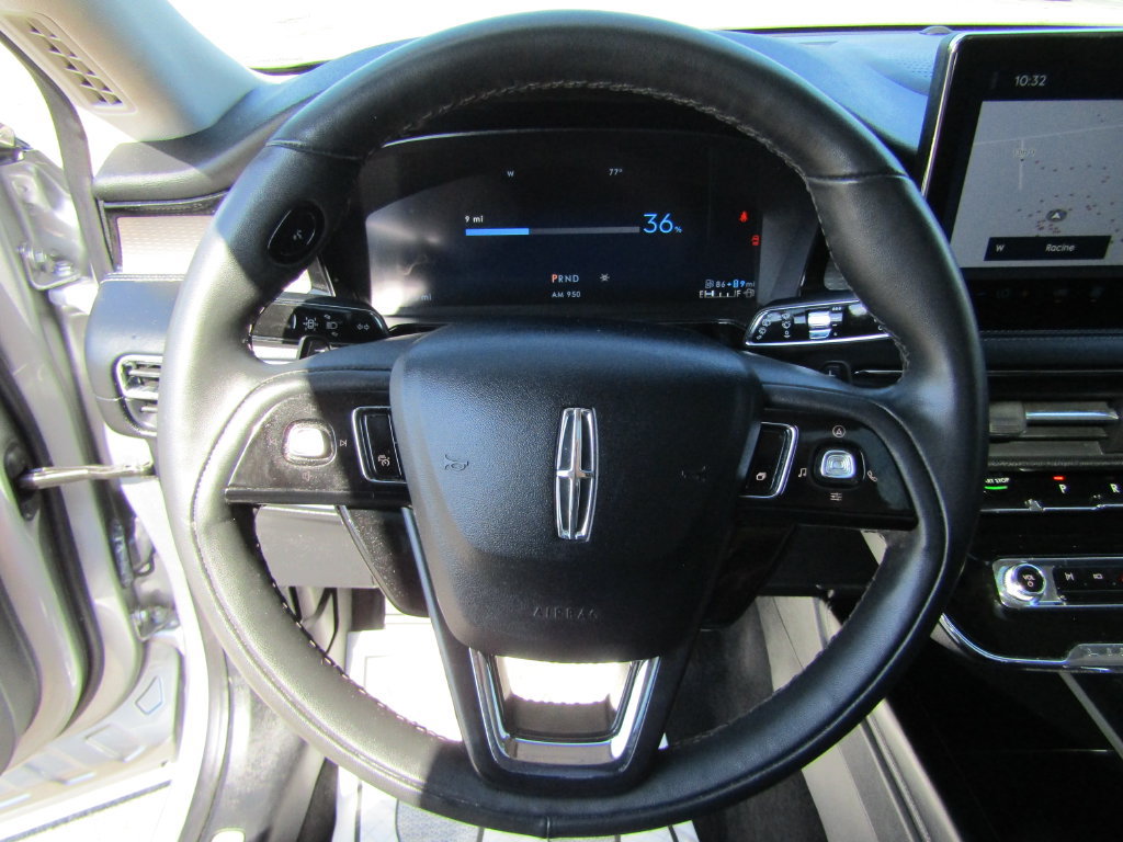 Used 2024 Lincoln Corsair Grand Touring AWD/4WD image 21