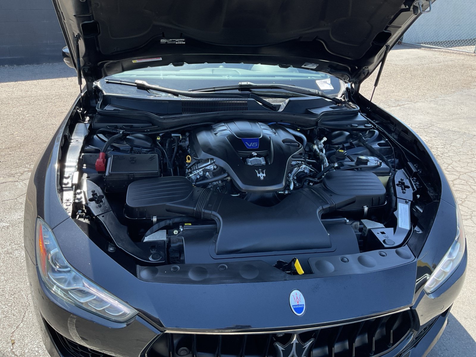 Used 2020 Maserati Ghibli S RWD image 23