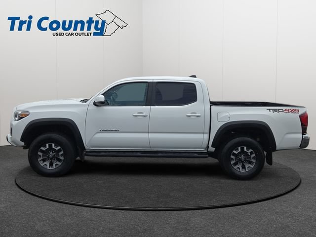 Certified 2019 Toyota Tacoma TRD Off-Road AWD/4WD image 5