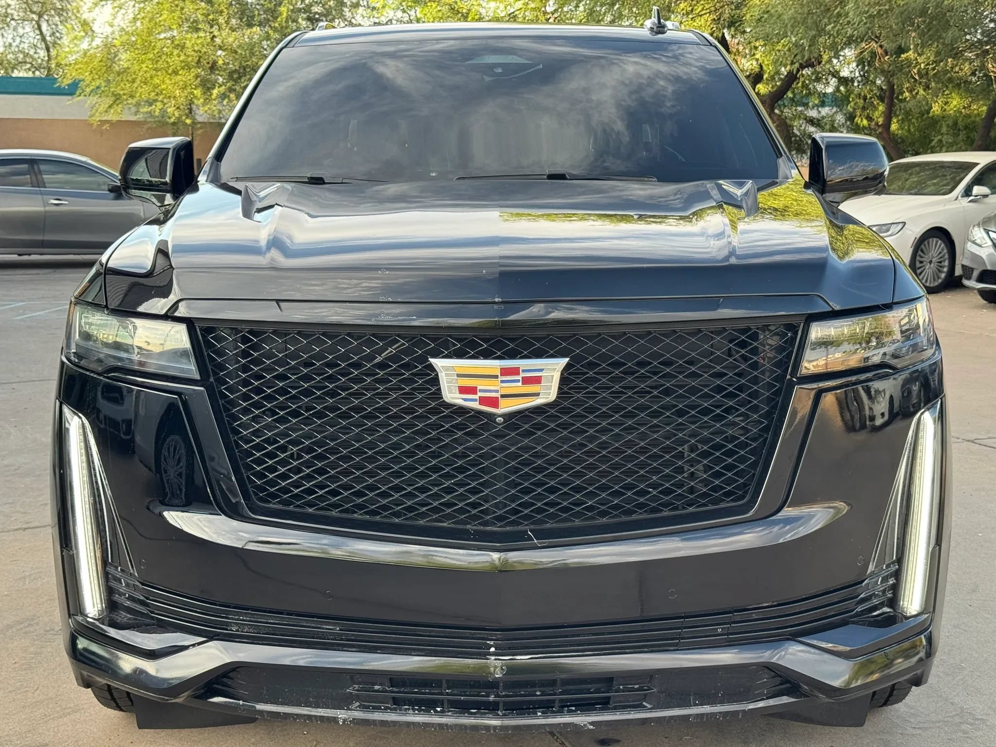 Used 2021 Cadillac Escalade Sport Platinum AWD/4WD image 3
