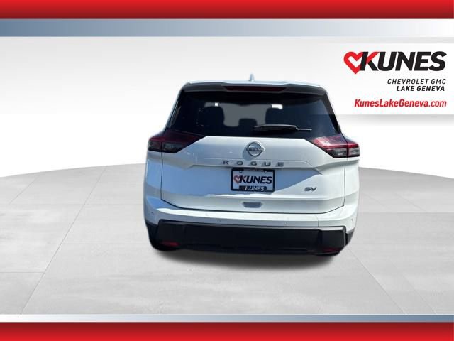Used 2024 Nissan Rogue SV image 7