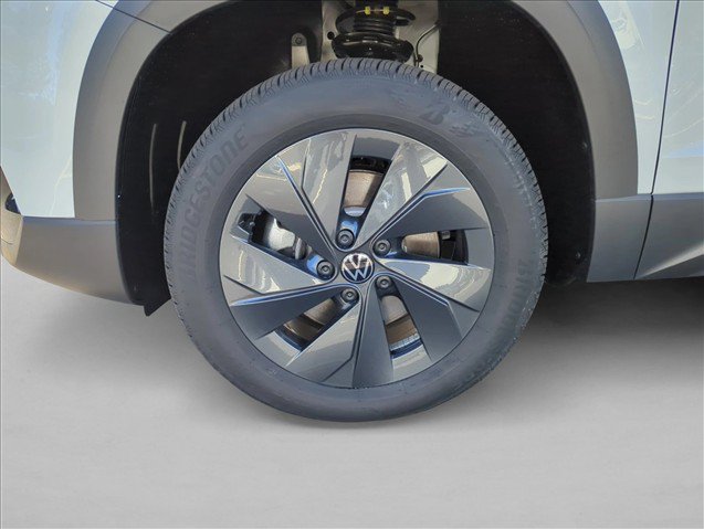 New 2027 Volkswagen Taos S FWD image 15