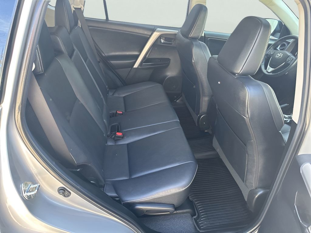 Used 2016 Toyota RAV4 Limited AWD/4WD image 22