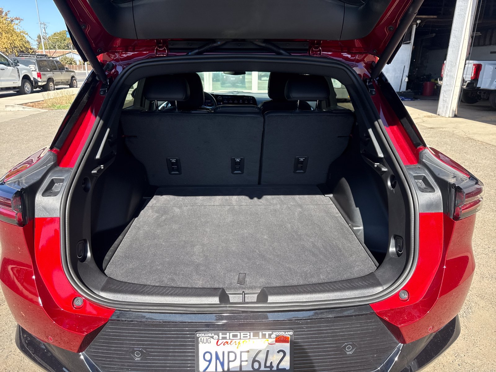 Used 2024 Chevrolet Equinox EV LT w/ LPO, Trailering Package FWD image 23