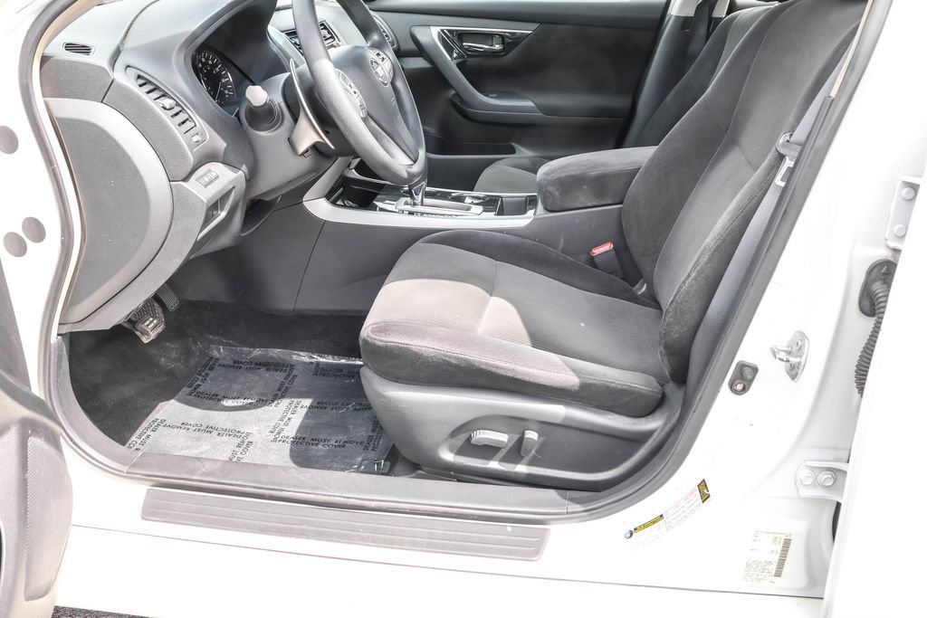 Used 2013 Nissan Altima 3.5 S FWD image 15