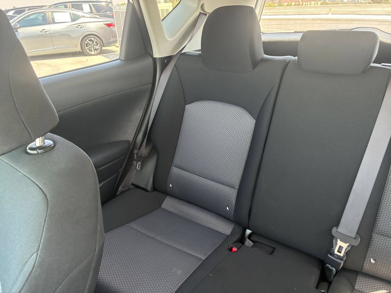 Used 2025 Kia Soul LX w/ LX Technology Package FWD image 36