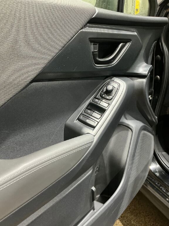 Certified 2024 Subaru Crosstrek 2.0i Premium image 5