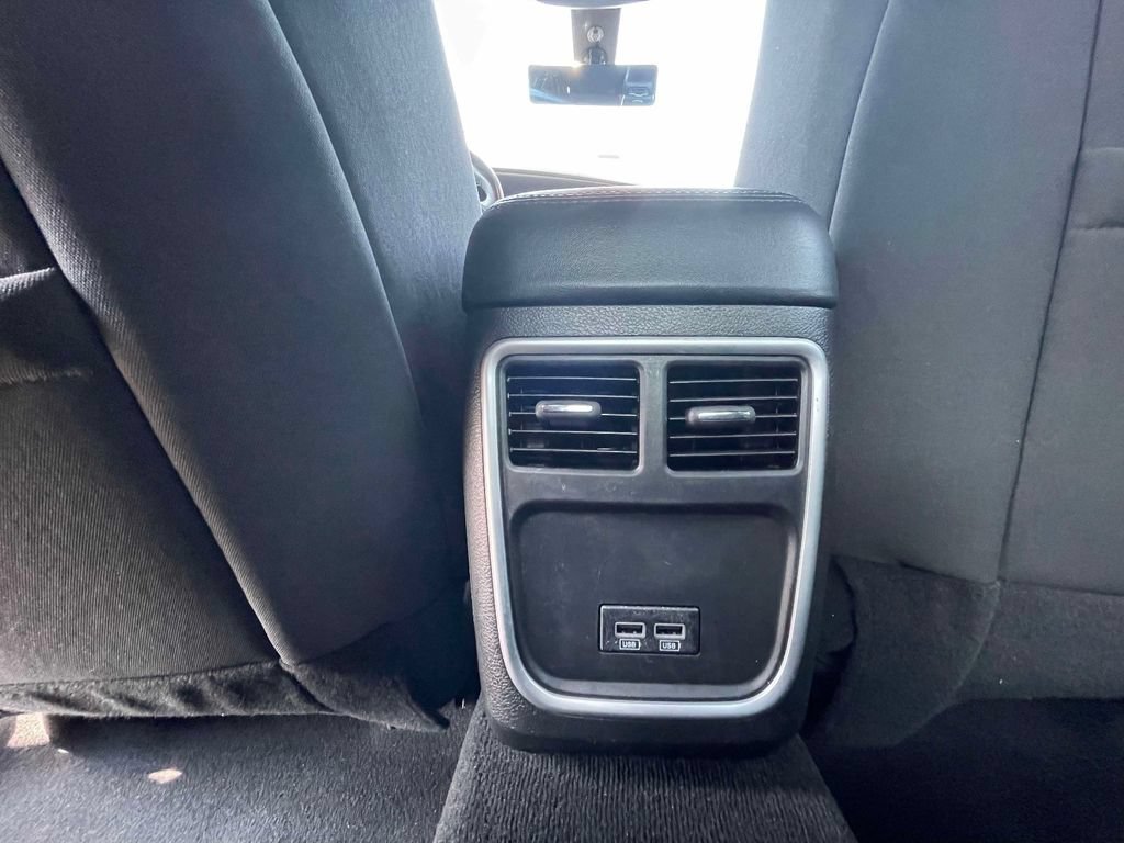 Used 2022 Dodge Charger SXT RWD image 10