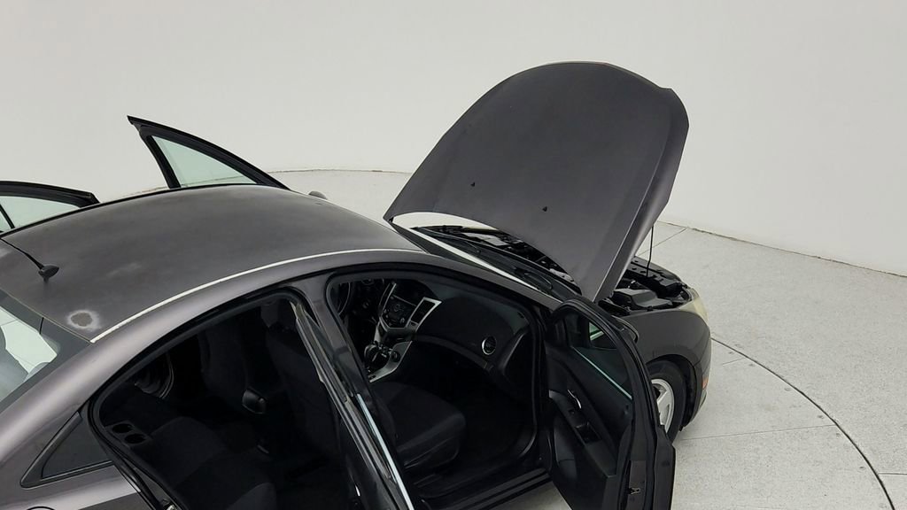 Used 2014 Chevrolet Cruze LT image 43