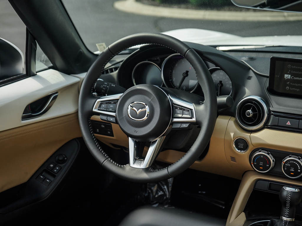 New 2025 MAZDA MX-5 Miata Grand Touring RWD image 12