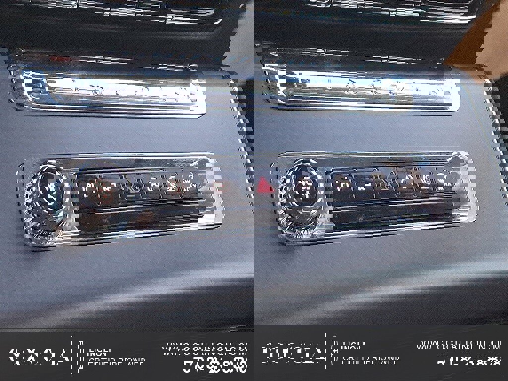 Certified 2025 Lincoln Aviator AWD image 16