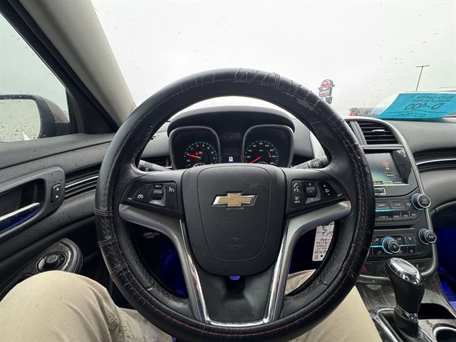 Used 2015 Chevrolet Malibu LT FWD image 10