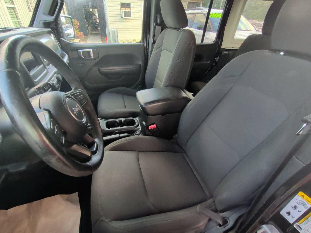 Used 2019 Jeep Wrangler Unlimited Sport S AWD/4WD image 14