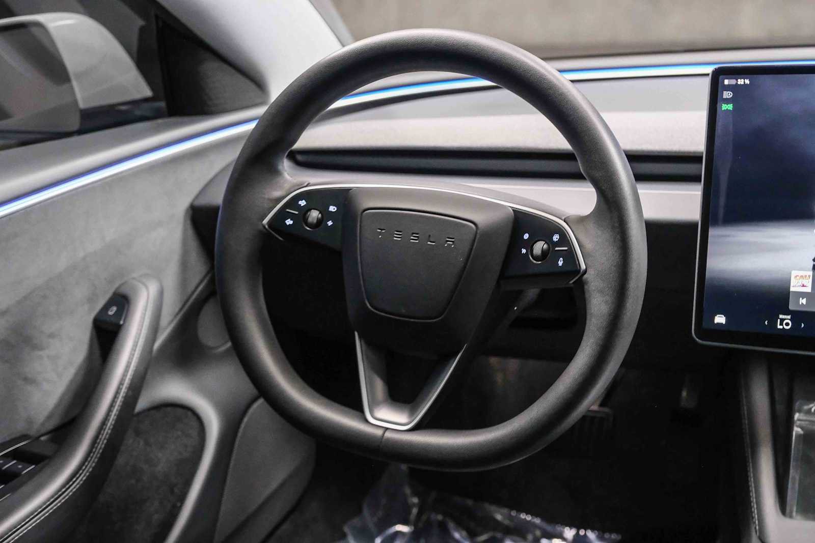 Used 2024 Tesla Model 3 Standard Range RWD image 15