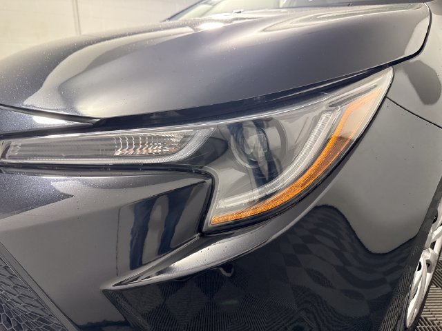 Used 2022 Toyota Corolla LE FWD image 12