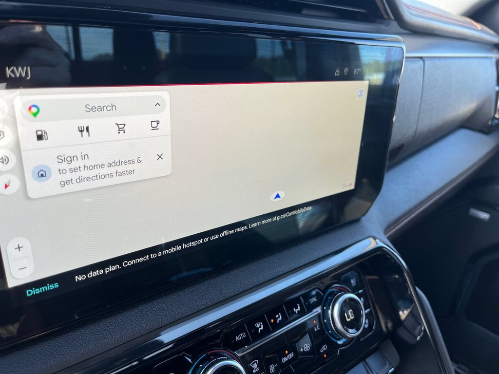 Used 2025 GMC Sierra 2500 AT4 w/ AT4 Premium Plus Package AWD/4WD image 18