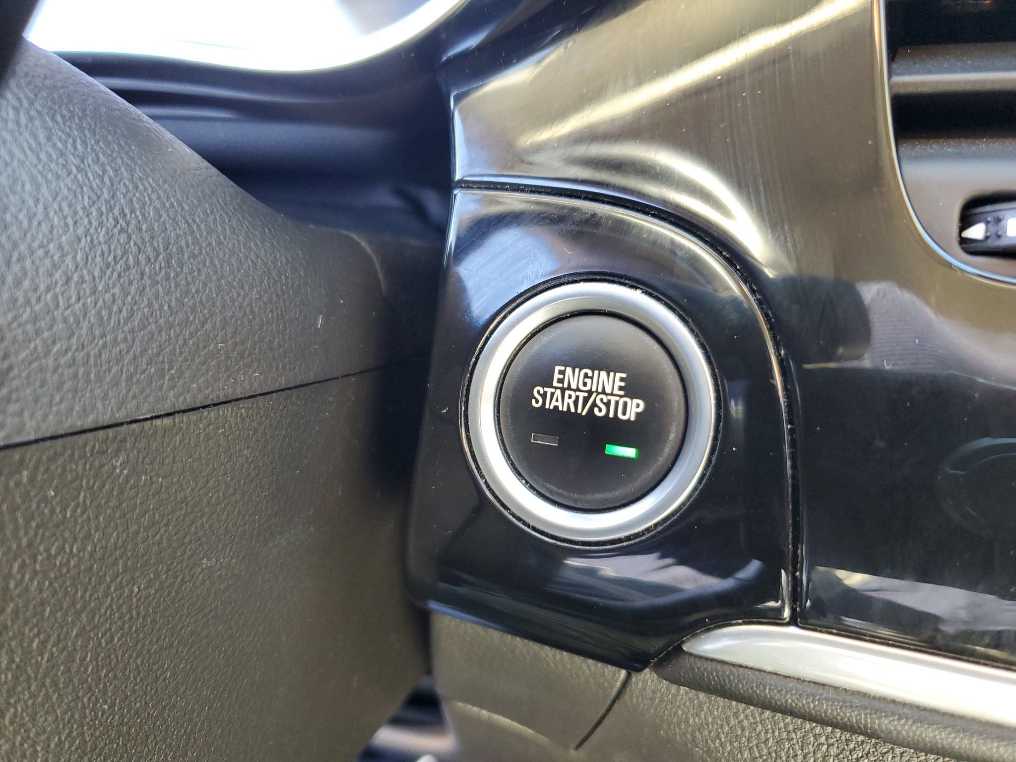 Used 2022 Buick Encore Preferred w/ Safety Package FWD image 28