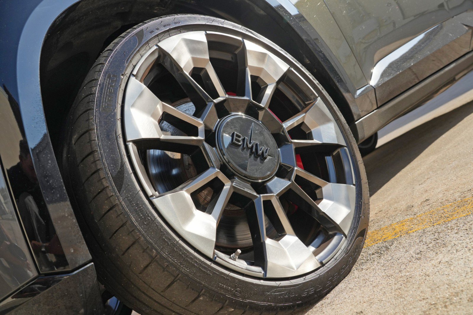 Used 2024 BMW XM AWD/4WD image 65
