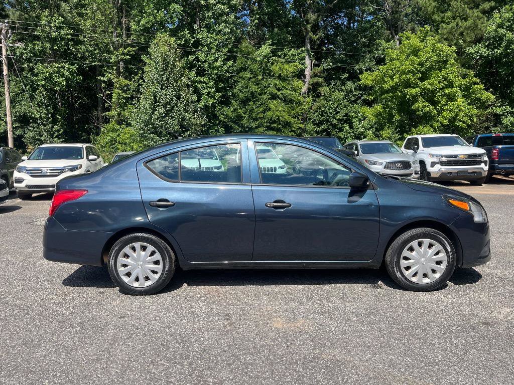 Used 2017 Nissan Versa S FWD image 10