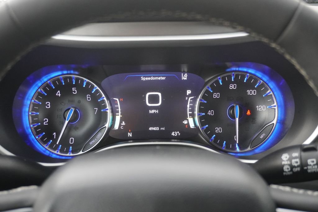 Used 2025 Chrysler Pacifica Select image 23