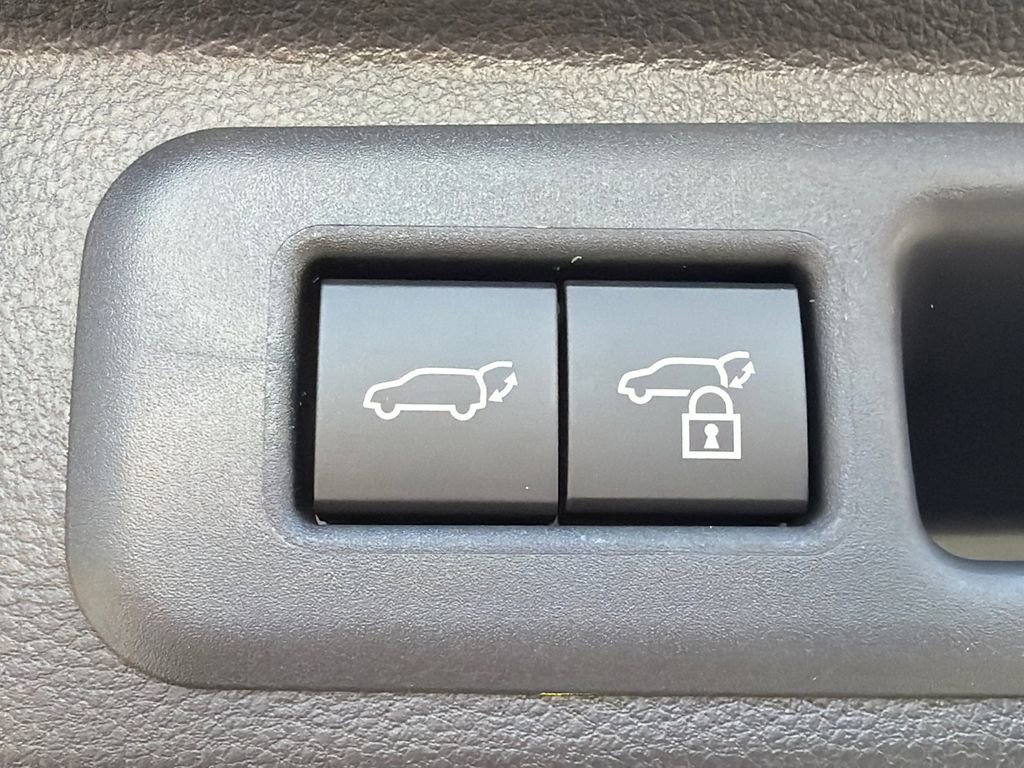 New 2026 Toyota Sequoia Platinum AWD/4WD image 19