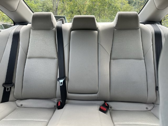 Used 2018 Honda Accord LX image 28