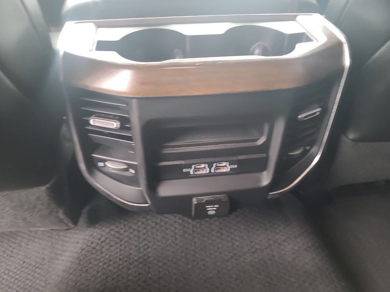 Used 2022 RAM 2500 Laramie AWD/4WD image 33