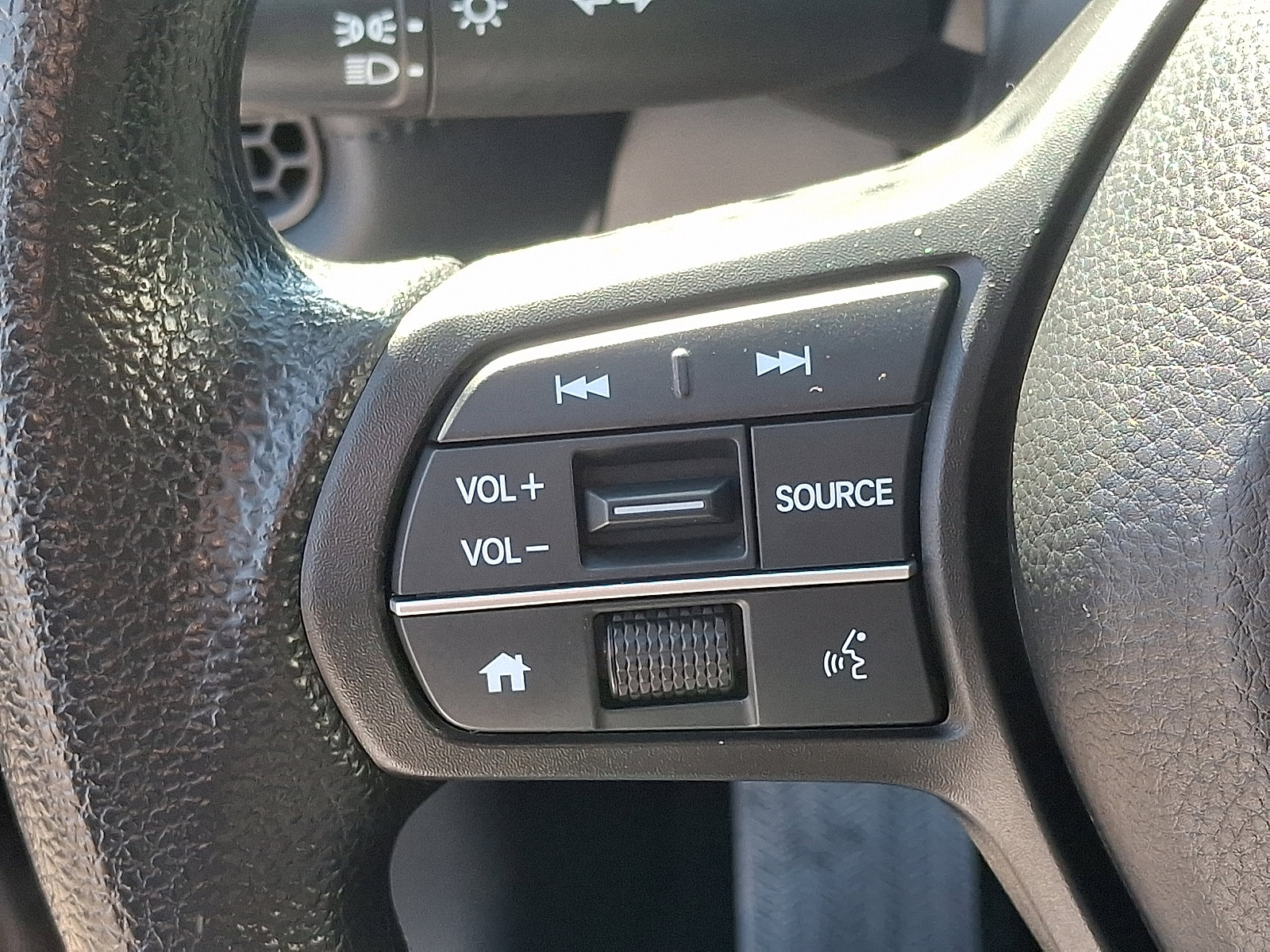 Certified 2023 Honda HR-V LX image 22