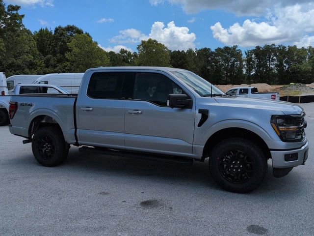 New 2025 Ford F150 XLT w/ Equipment Group 302A MID image 2