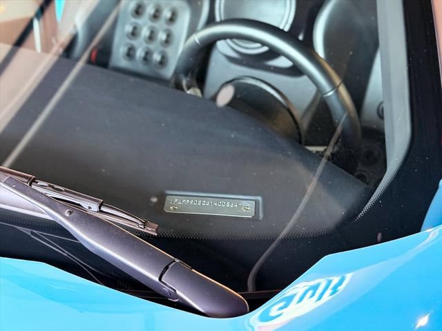 Used 2006 Ford GT RWD image 42