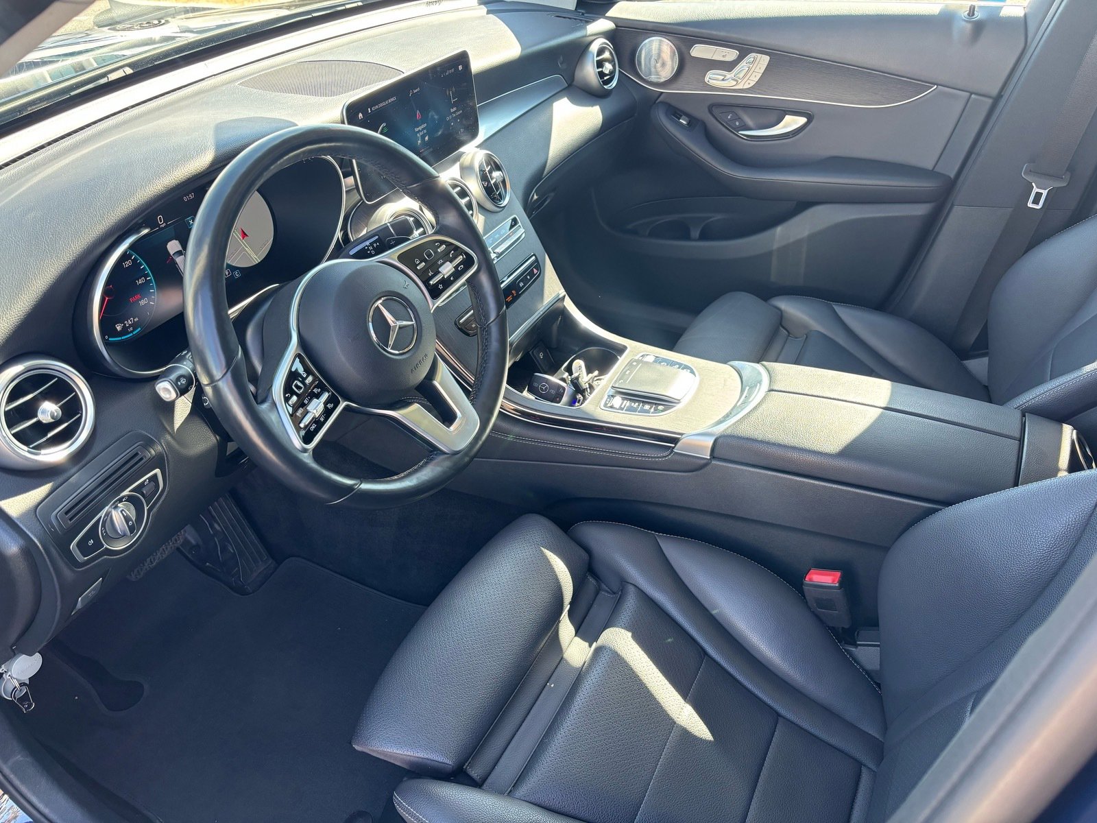 Used 2021 Mercedes-Benz GLC 300 GLC 300 w/ Premium Package image 10