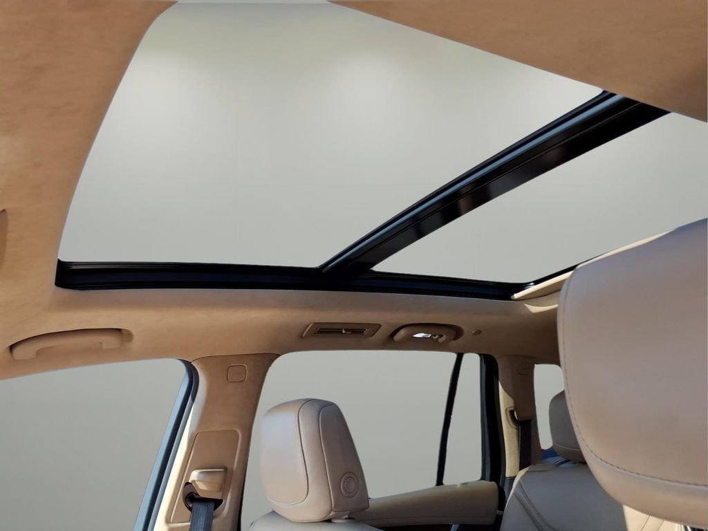 Used 2023 Cadillac XT6 Sport w/ Platinum Package image 5