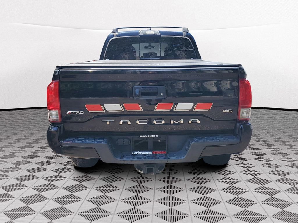 Used 2017 Toyota Tacoma TRD Sport w/ Tow Package RWD image 5